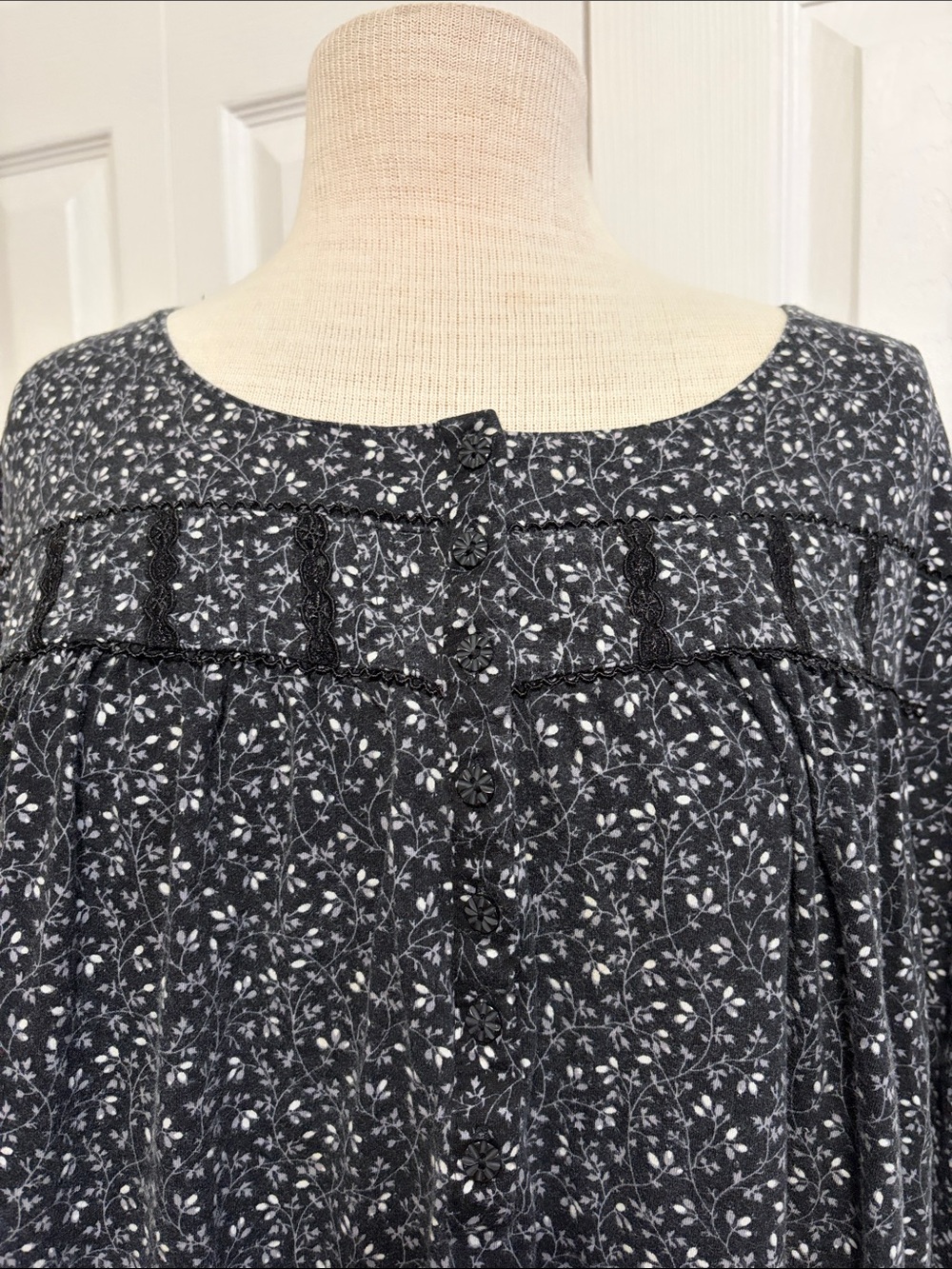 Croft and Barrow Black Floral Print Pullover Midi Cotton Nightgown Size 3X - Picture 3 of 15